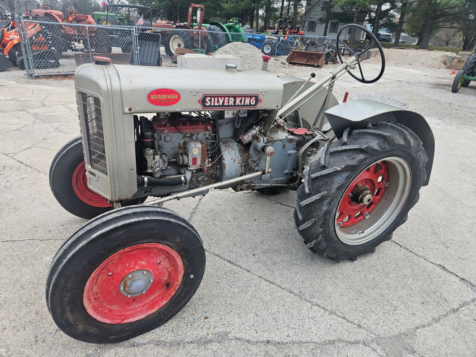 Click on it Silver King model R38 (4)